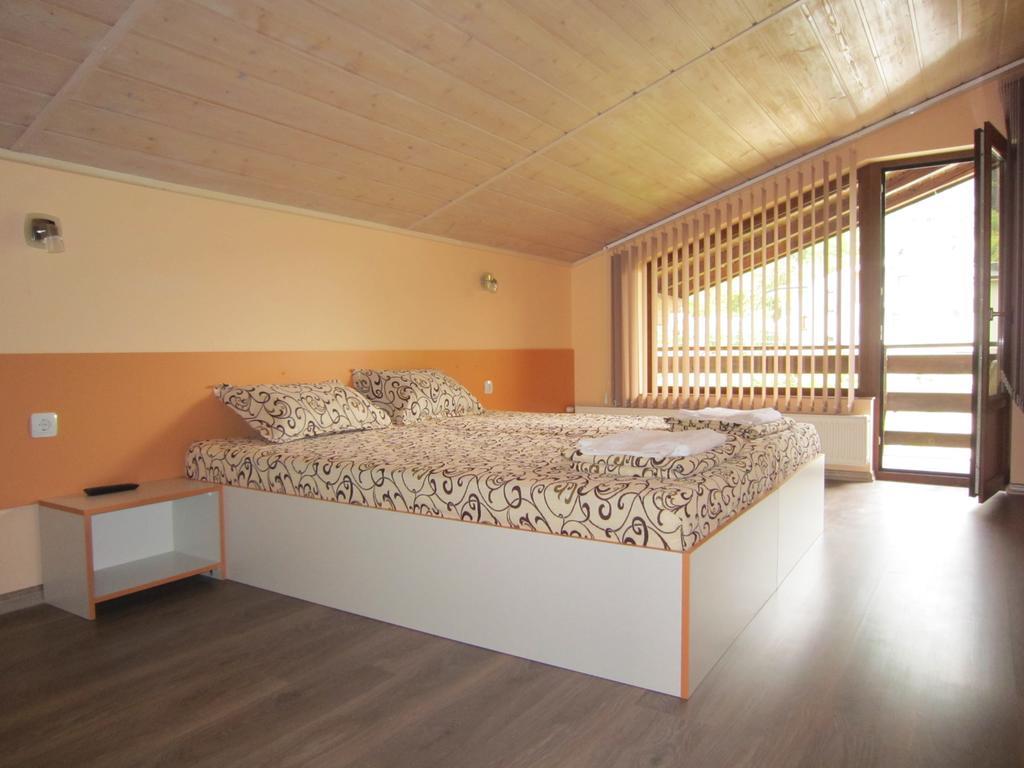 Slavina Guest House Sapareva Banya ภายนอก รูปภาพ